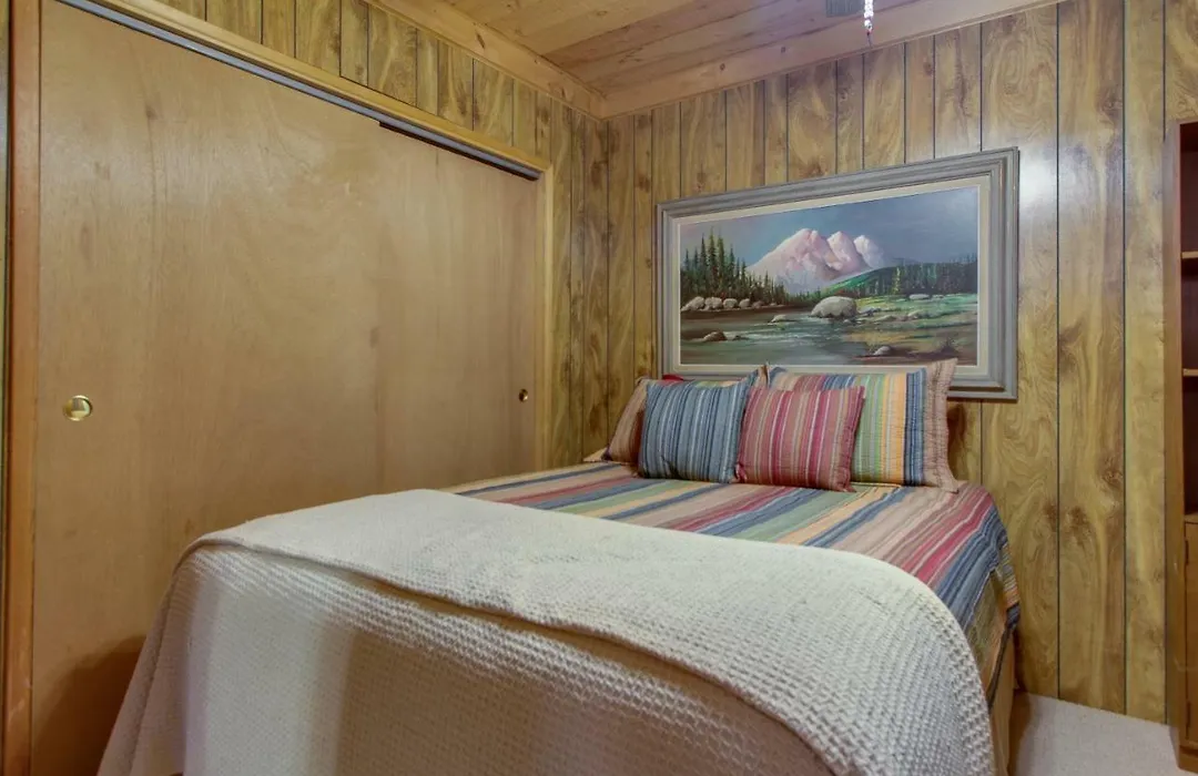Castle Rock Cabin #2-1